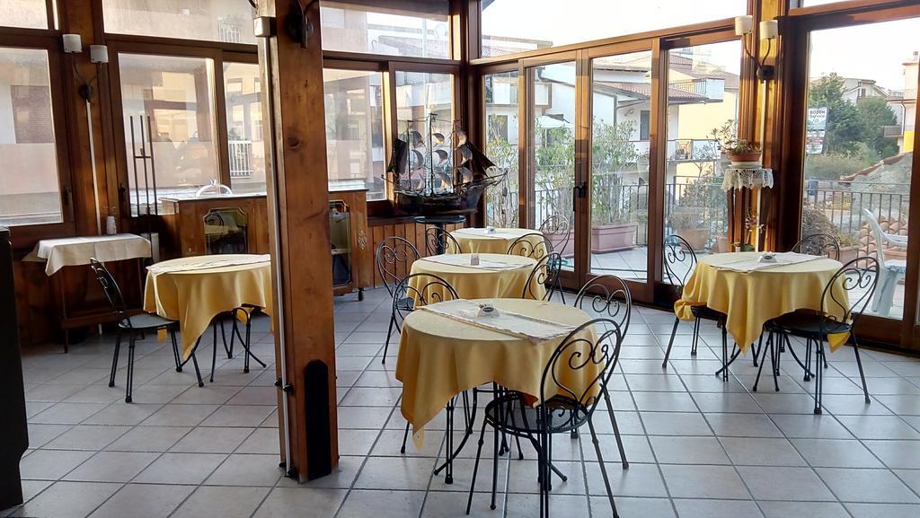 Hotel Santa Lucia Capo dʼOrlando Exterior foto